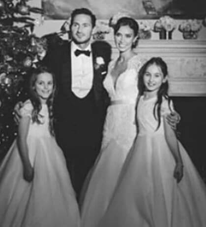 Luna Lampard and her sister at their father's wedding.